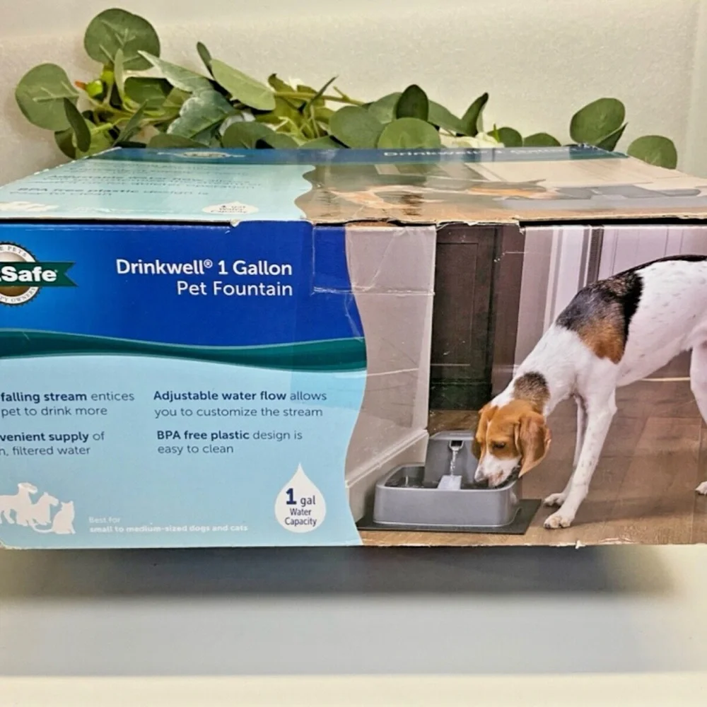PetSafe Drinkwell Water Fountain for Cats, Dogs, or Multiple Pets